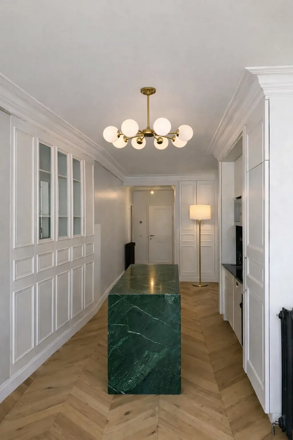 Séjour haussmannien 80m² Paris Le Marais — après redistribution du plan, volumes dégagés, lumière naturelle — Teresa Lombardo architecte DPLG